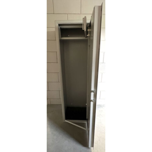 Weapon safe for 8 weapons -heavy duty! - Image 2